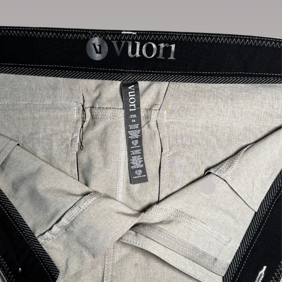 Vuori Men's Aim Shorts in Khaki - 36 - Picture 6 of 14